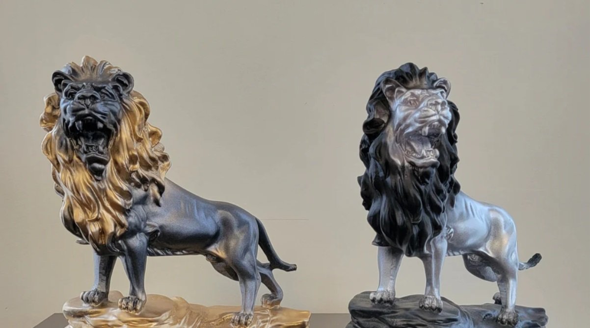 Roaring Lion Tabletop Sculpture - Image 3